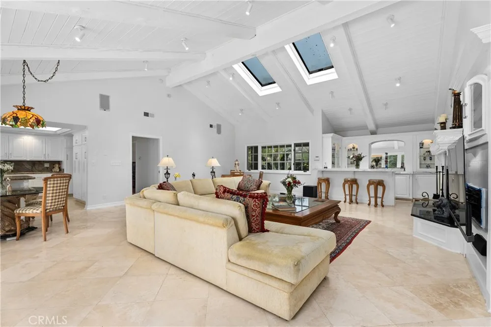 10371 Balliet Drive Villa Park, CA 92861