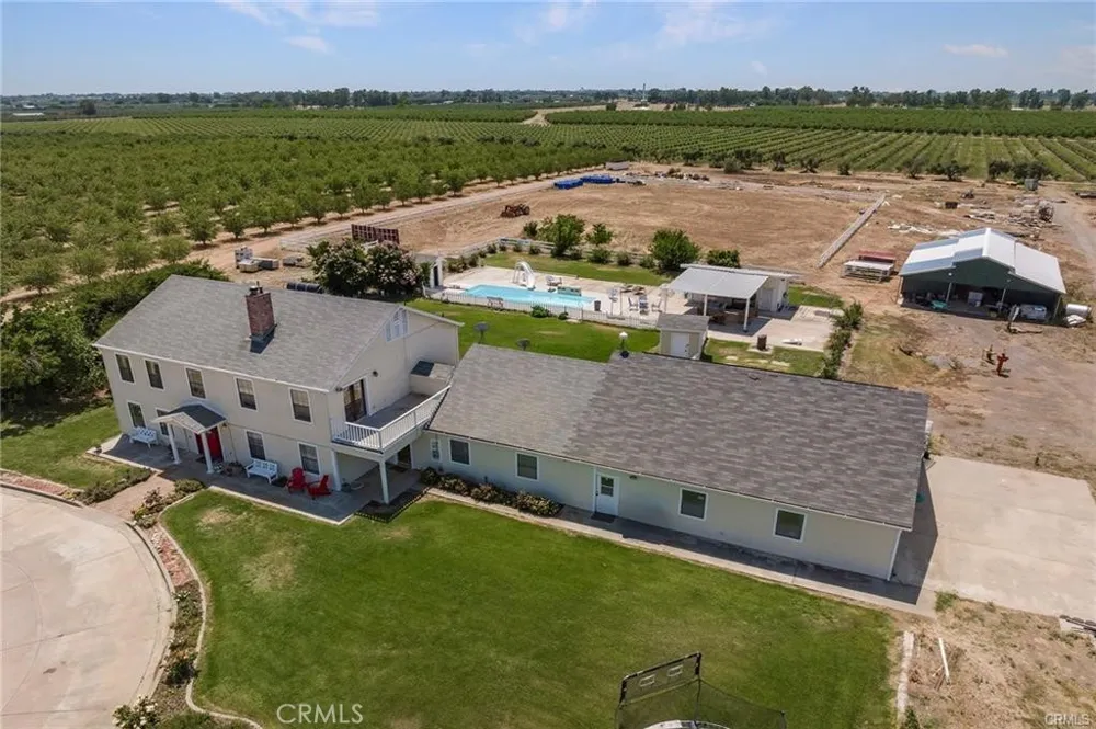 22085 FINNELL Corning, CA 96021