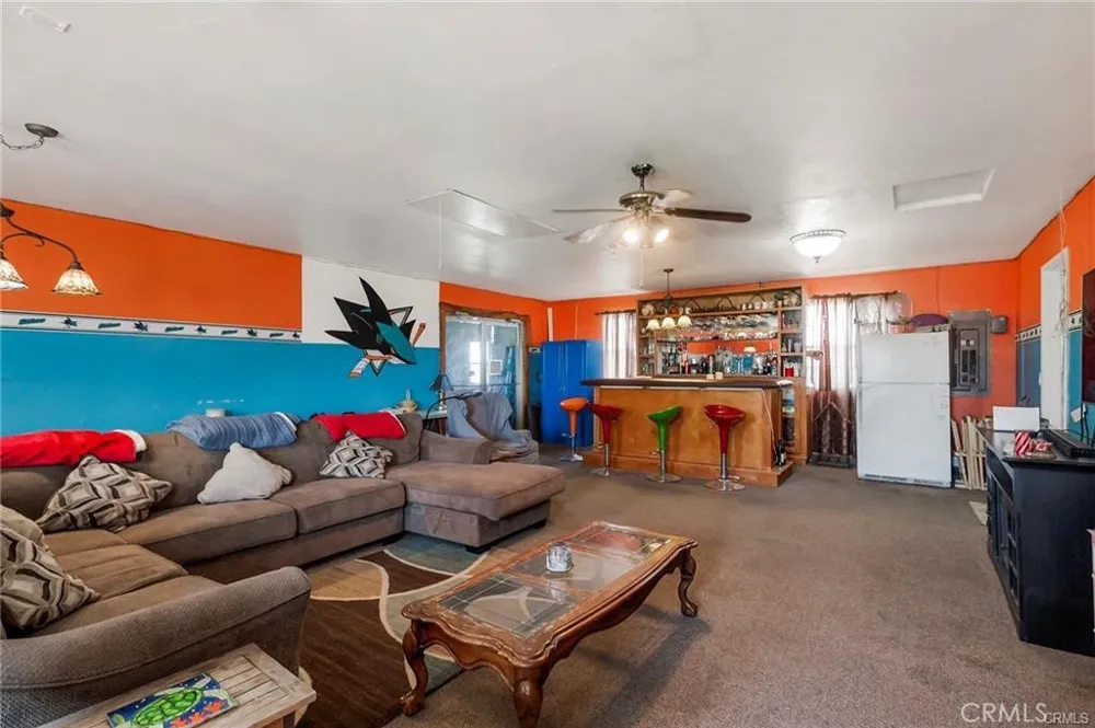 22085 FINNELL Corning, CA 96021