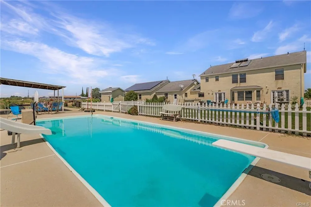 22085 FINNELL Corning, CA 96021