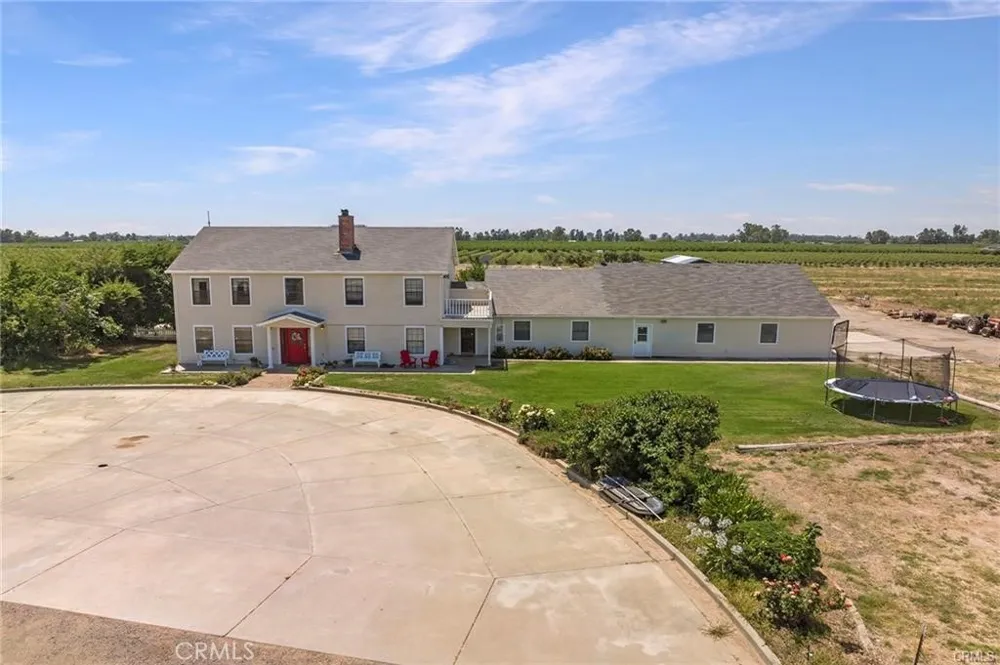 22085 FINNELL Corning, CA 96021