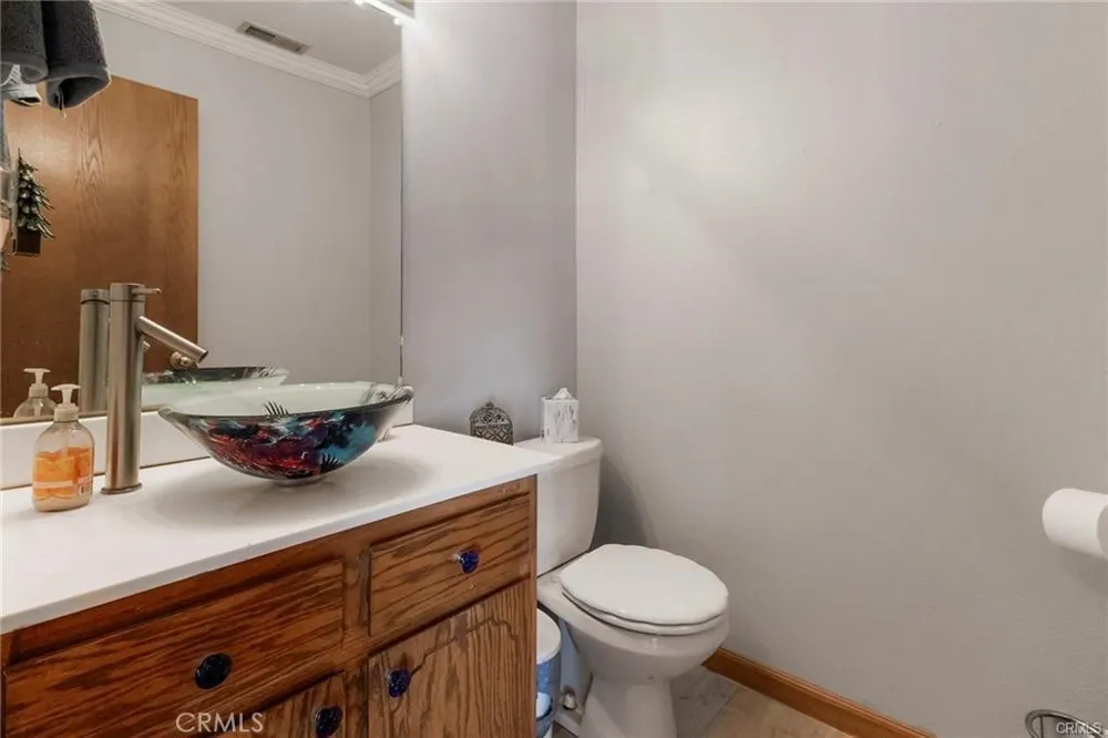 22085 FINNELL Corning, CA 96021