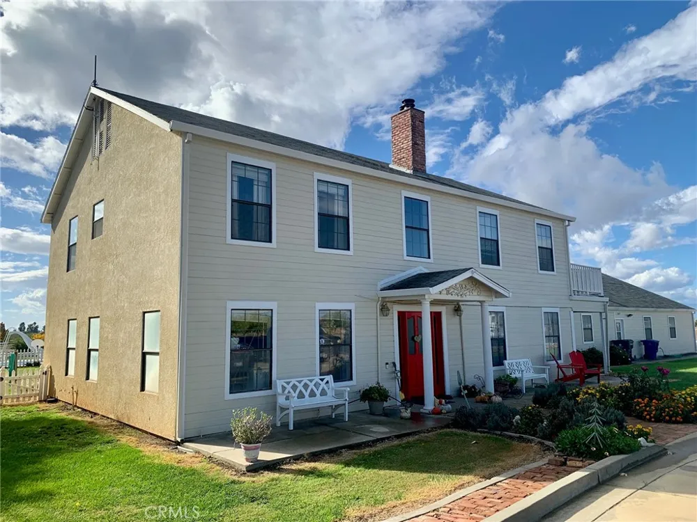22085 FINNELL Corning, CA 96021