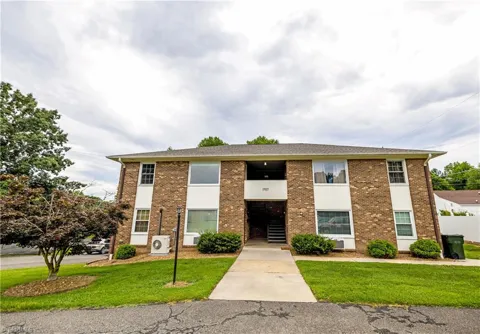 1707 Main Street #C4