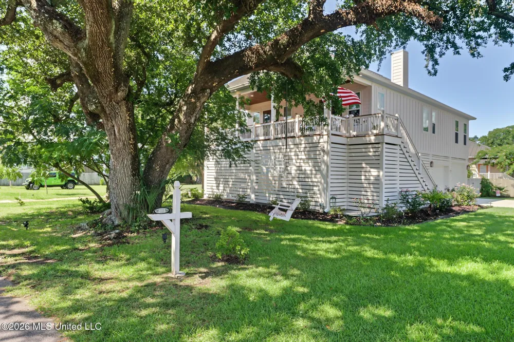 402 S Nicholson Avenue Long Beach, MS 39560