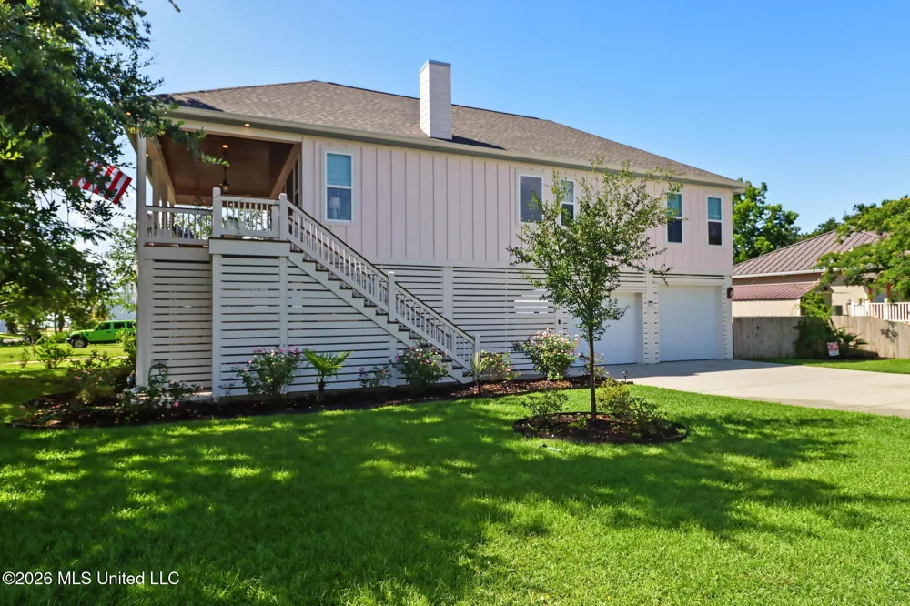 402 S Nicholson Avenue Long Beach, MS 39560