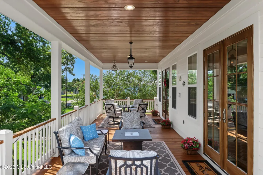 402 S Nicholson Avenue Long Beach, MS 39560