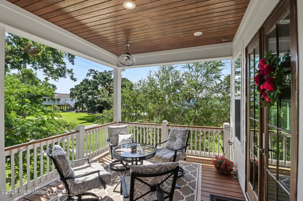 402 S Nicholson Avenue Long Beach, MS 39560