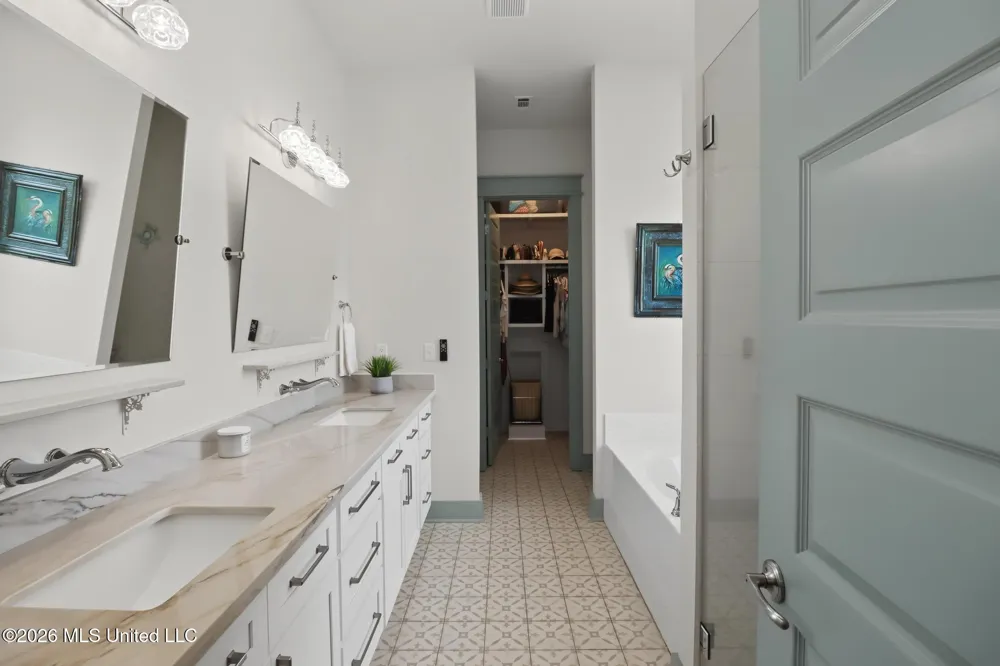 402 S Nicholson Avenue Long Beach, MS 39560