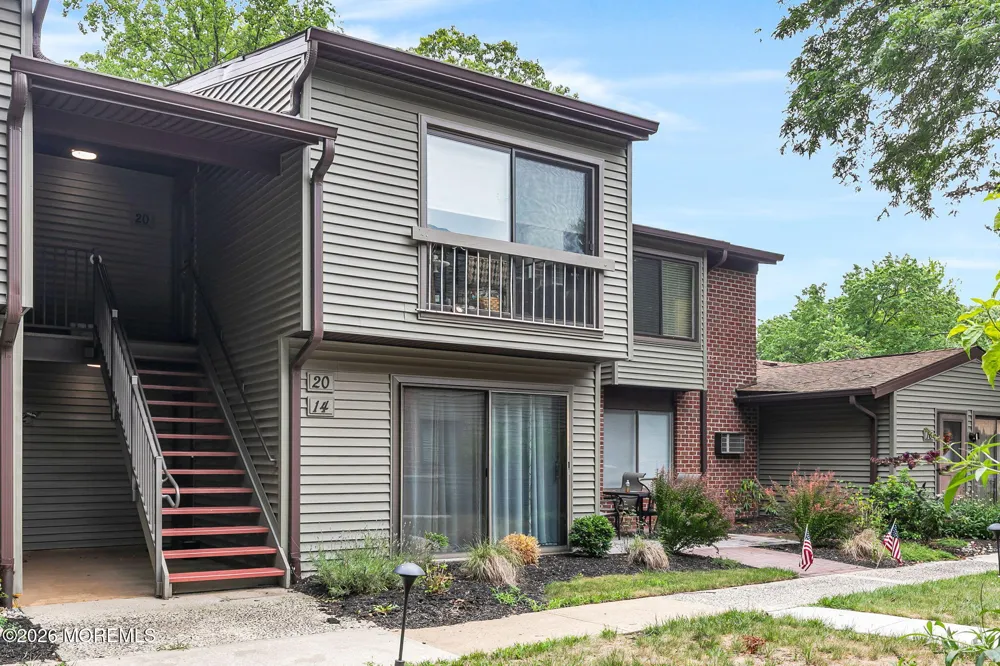 20 Western Reach Red Bank, NJ 07701