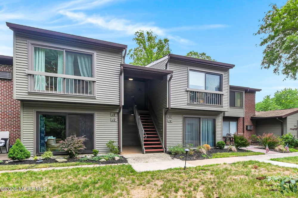 20 Western Reach Red Bank, NJ 07701