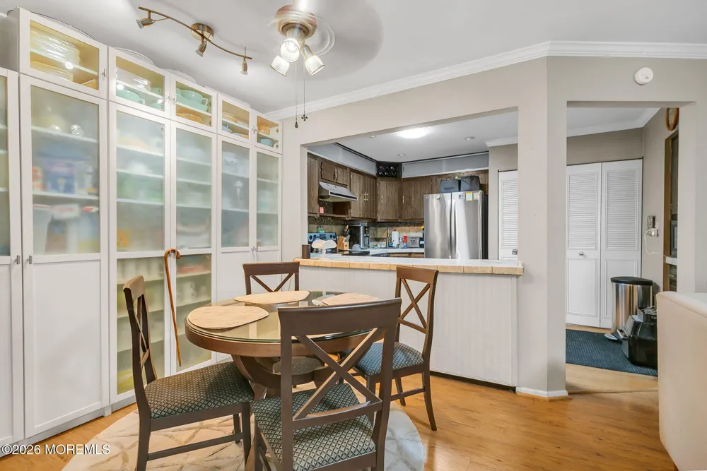 20 Western Reach Red Bank, NJ 07701