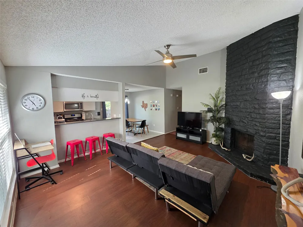 11815 Lochridge Drive #B Austin, TX 78758