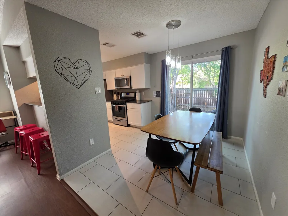 11815 Lochridge Drive #B Austin, TX 78758
