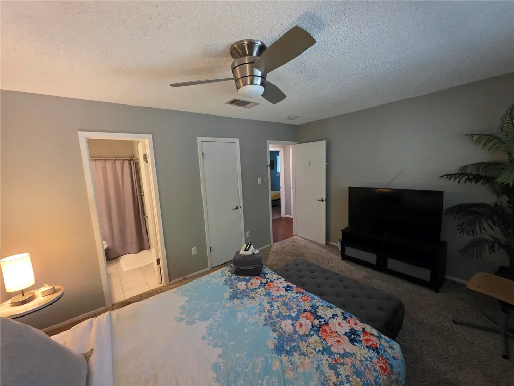 11815 Lochridge Drive #B Austin, TX 78758