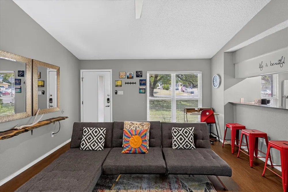 11815 Lochridge Drive #B Austin, TX 78758