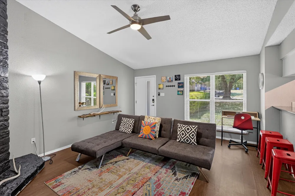 11815 Lochridge Drive #B Austin, TX 78758