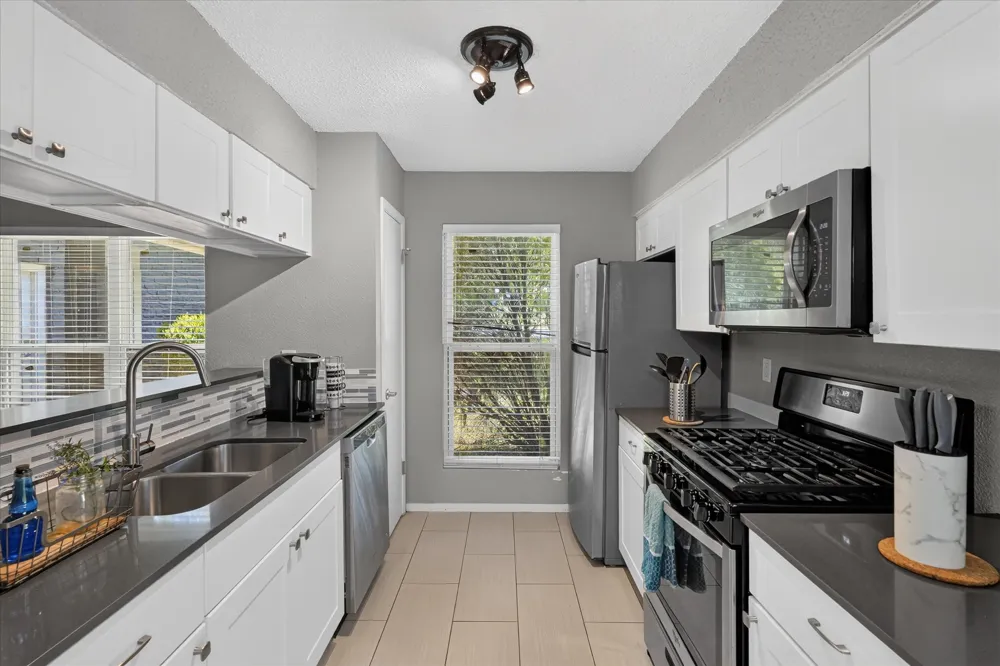 11815 Lochridge Drive #B Austin, TX 78758
