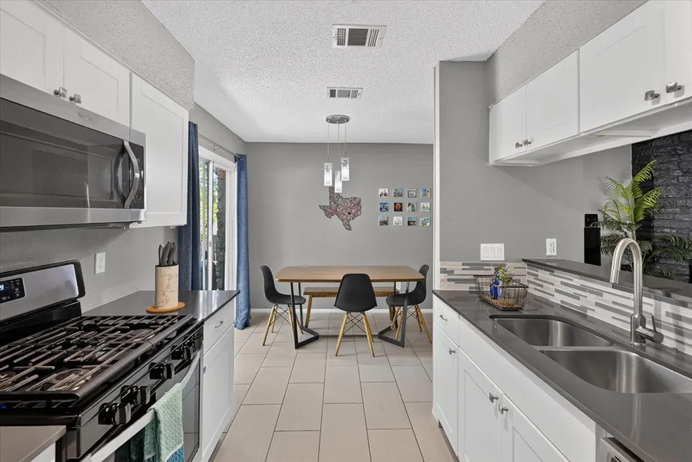 11815 Lochridge Drive #B Austin, TX 78758
