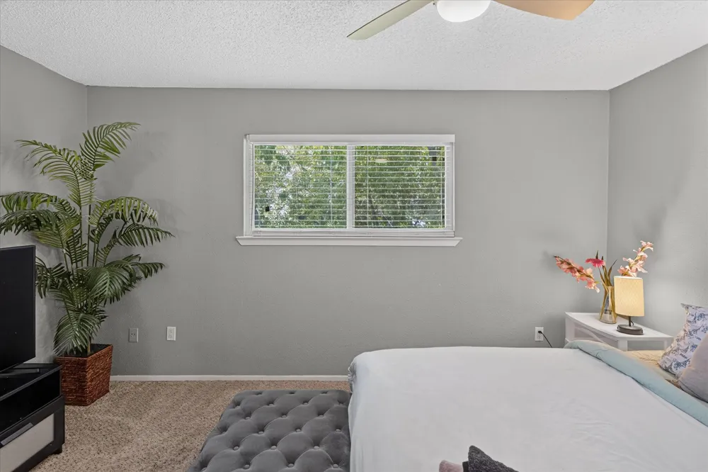 11815 Lochridge Drive #B Austin, TX 78758
