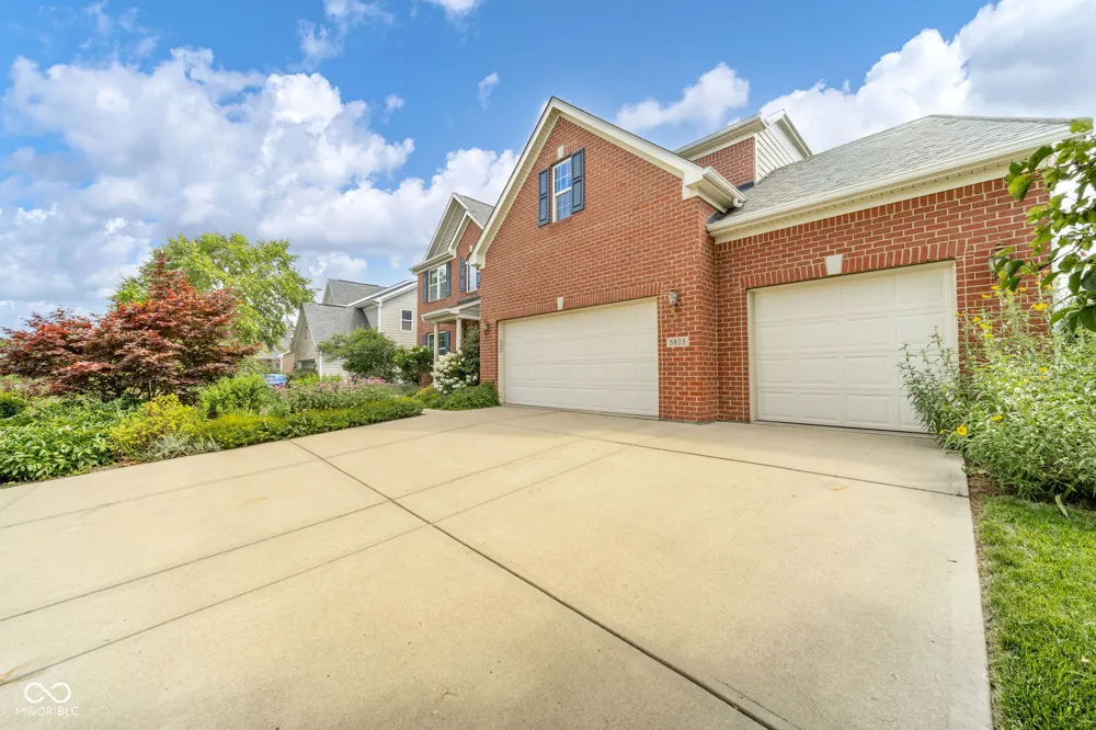 5825 Somerset Boulevard E Bargersville, IN 46106