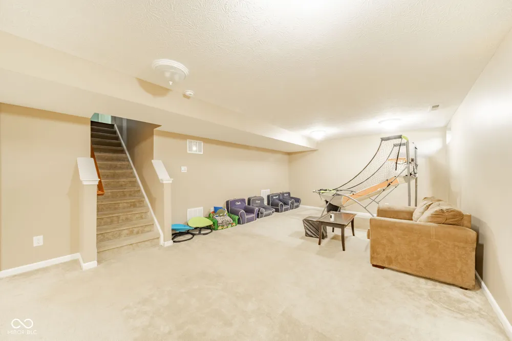 5825 Somerset Boulevard E Bargersville, IN 46106