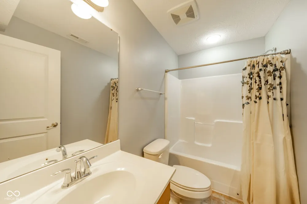 5825 Somerset Boulevard E Bargersville, IN 46106