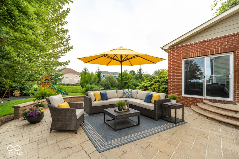 5825 Somerset Boulevard E Bargersville, IN 46106