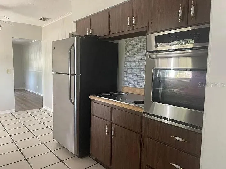 1701 NE 28TH AVENUE Gainesville, FL 32609