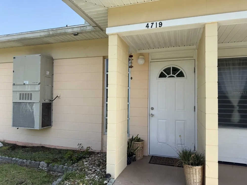 4719 CLUB CIRCLE Lake Wales, FL 33854