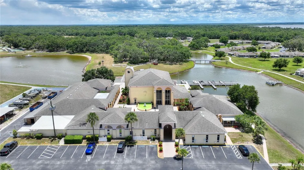 4719 CLUB CIRCLE Lake Wales, FL 33854