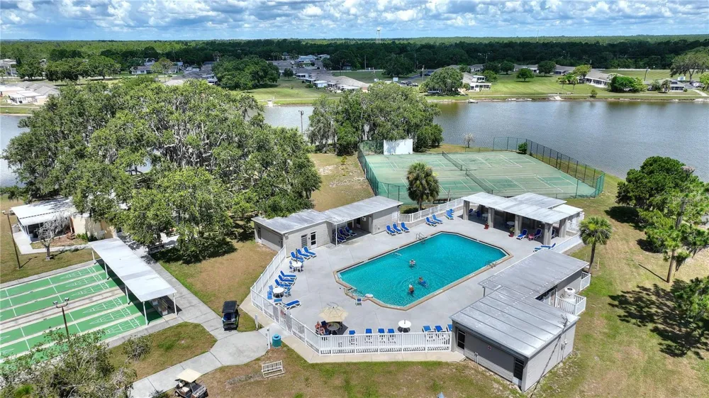 4719 CLUB CIRCLE Lake Wales, FL 33854