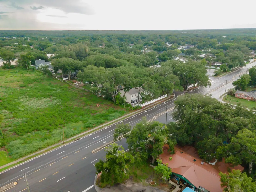602 SAINT HENRY DRIVE Brandon, FL 33511