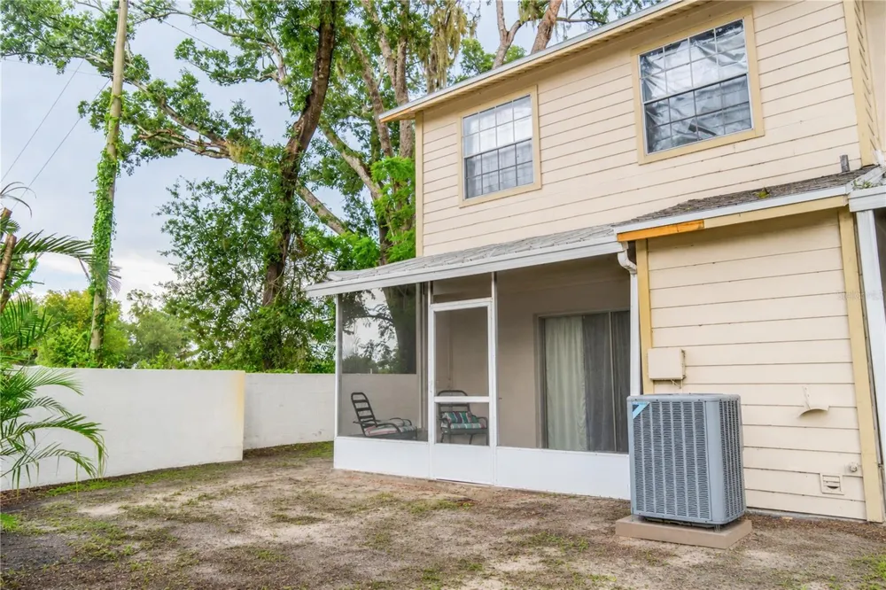 602 SAINT HENRY DRIVE Brandon, FL 33511