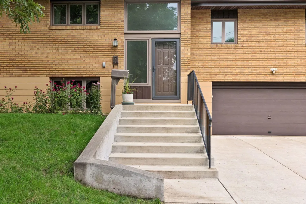 116 Victory Place South Saint Paul, MN 55075