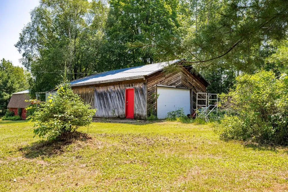 2592 Strandberg Road Barnum, MN 55707