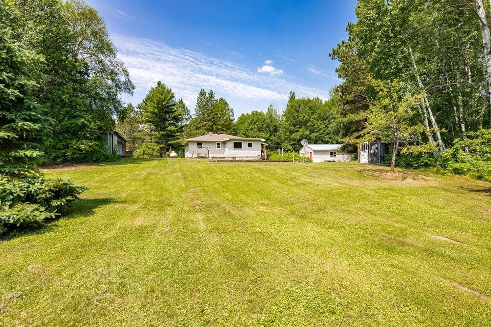 2592 Strandberg Road Barnum, MN 55707