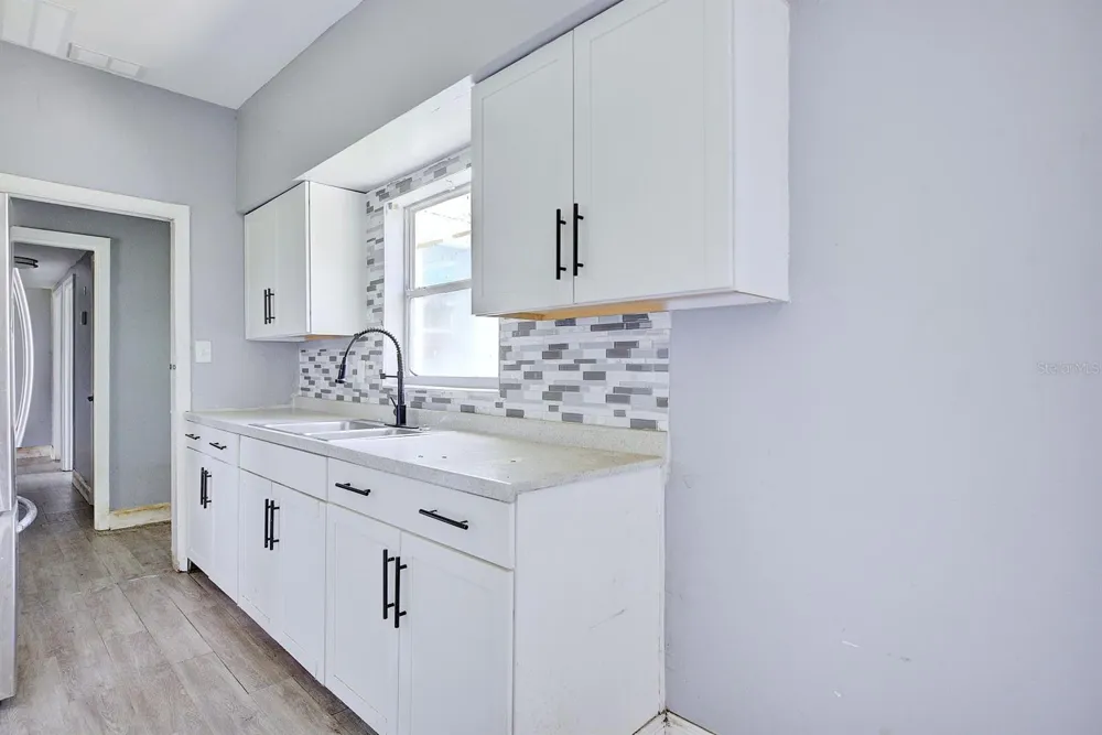 3009 MARATHON AVENUE Orlando, FL 32805