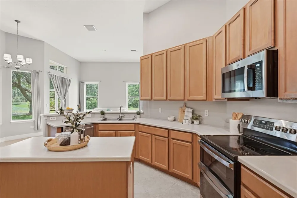 3894 SAFFLOWER TERRACE Oviedo, FL 32766