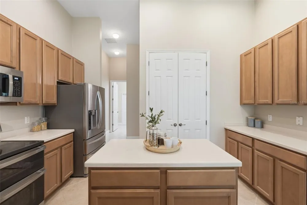 3894 SAFFLOWER TERRACE Oviedo, FL 32766