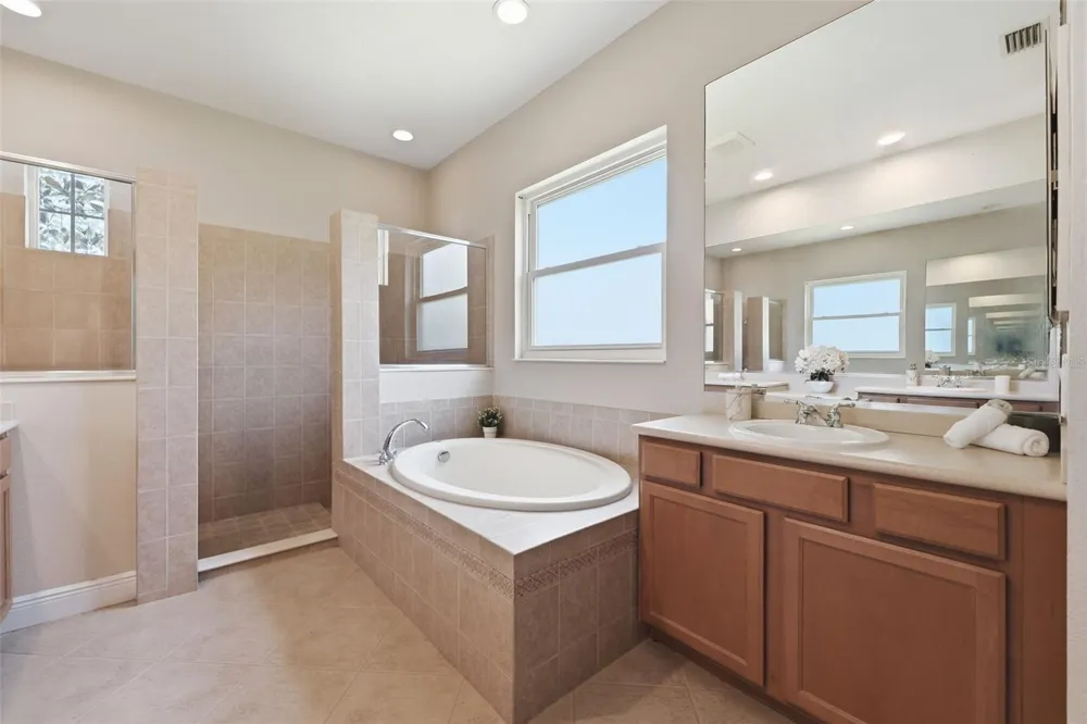 3894 SAFFLOWER TERRACE Oviedo, FL 32766