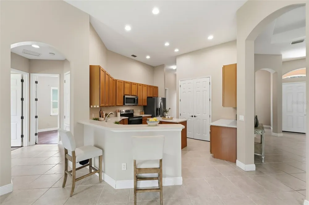 3894 SAFFLOWER TERRACE Oviedo, FL 32766