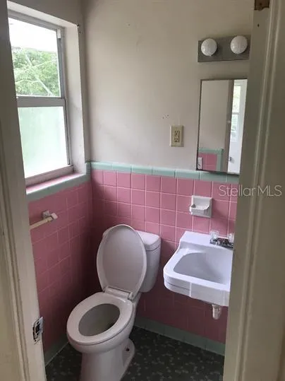 543 DIVISION STREET #1 Daytona Beach, FL 32114