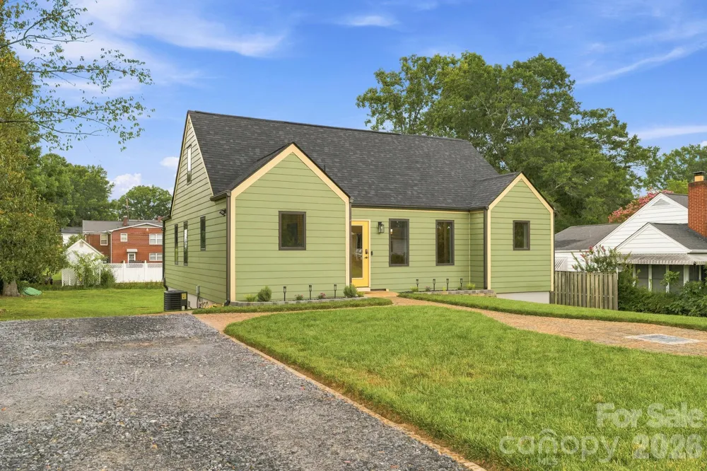 108 W Lee Avenue Bessemer City, NC 28016
