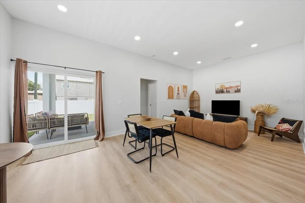 2644 42ND AVENUE St Petersburg, FL 33714