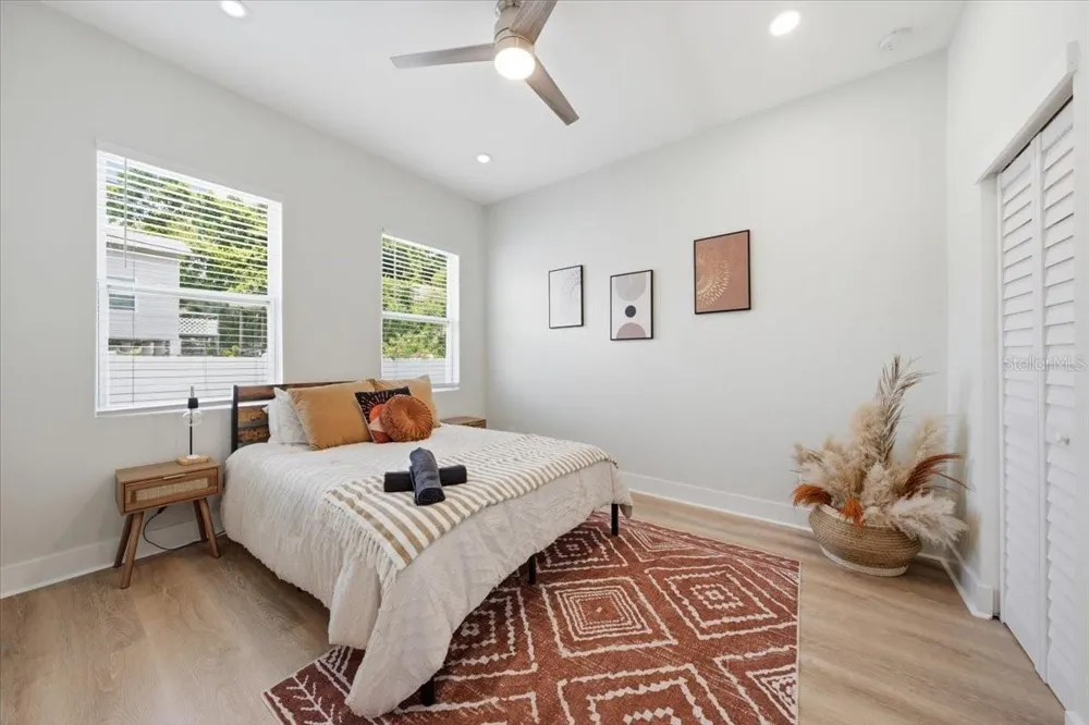 2644 42ND AVENUE St Petersburg, FL 33714