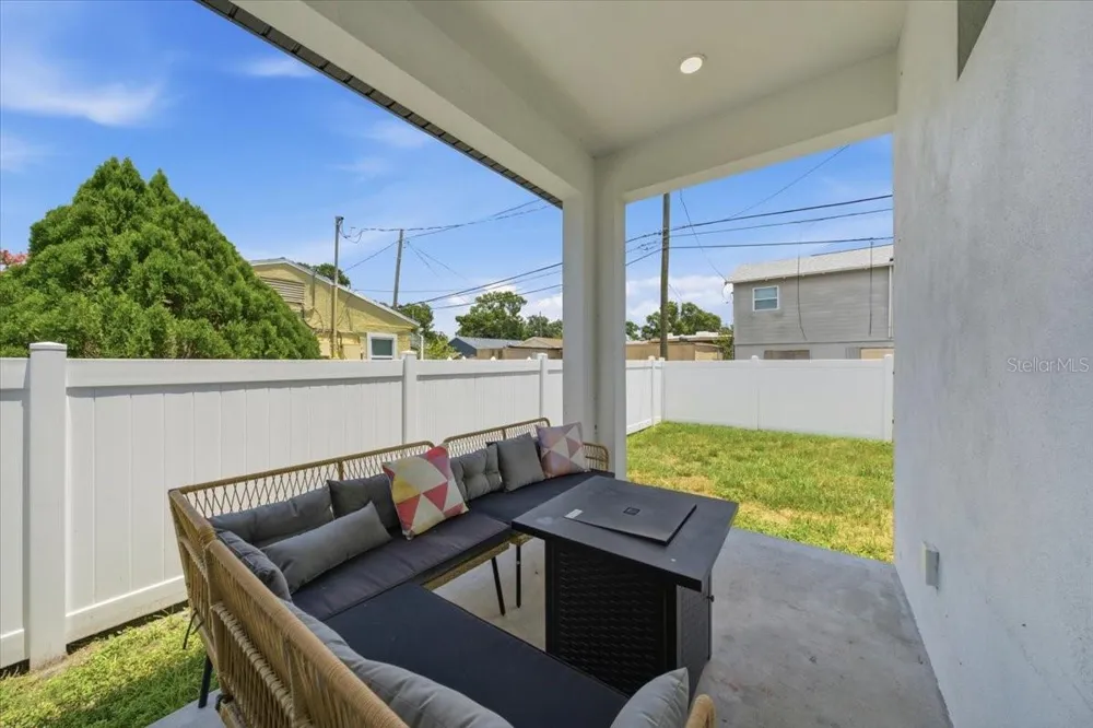 2644 42ND AVENUE St Petersburg, FL 33714