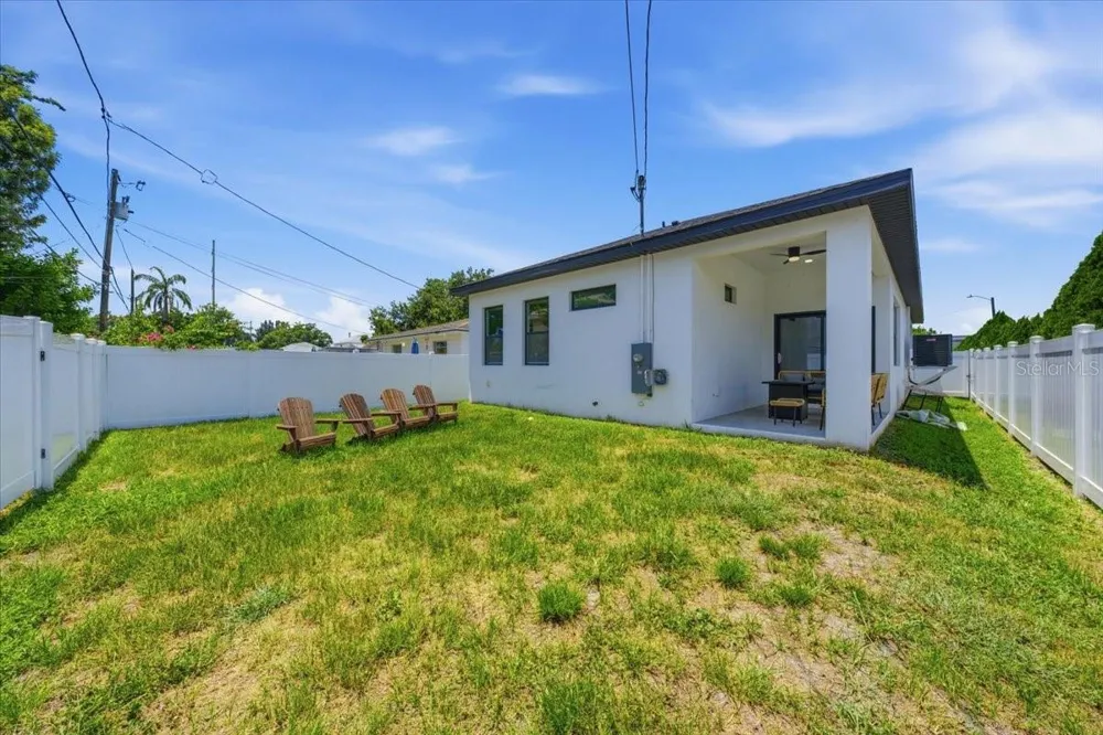 2644 42ND AVENUE St Petersburg, FL 33714