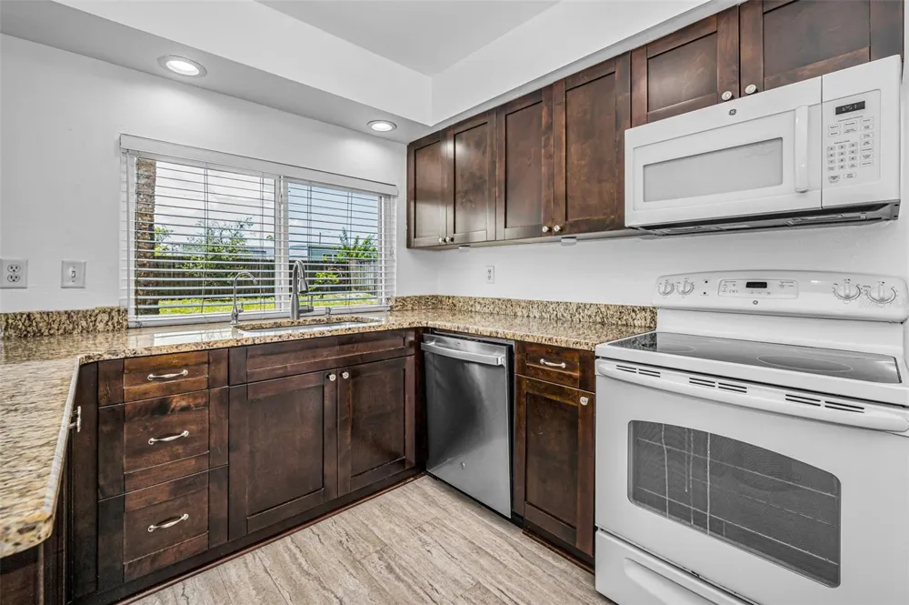 6464 107TH TERRACE Pinellas Park, FL 33782
