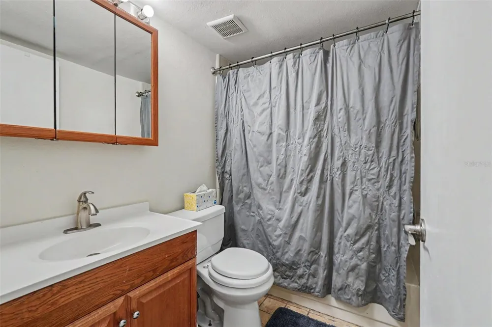 14203 SHADOW MOSS LANE #102 Tampa, FL 33613